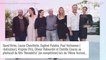 Cannes 2021 : Clotilde Courau craquante en robe dos nu, avec une petite touche fluo