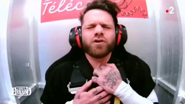 Fort Boyard 2021 : extrait de Keen'V dans la Cabine éjectable (10 juillet 2021)