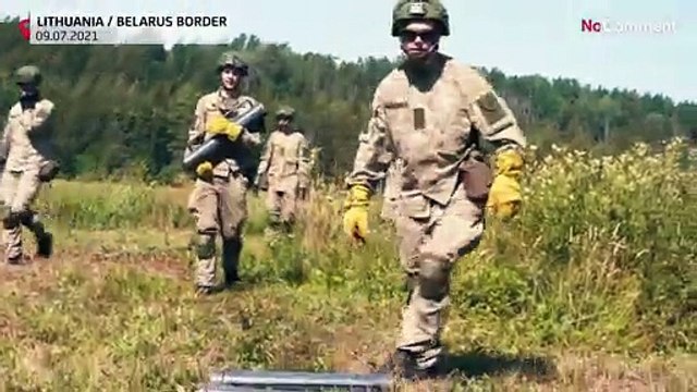 ليتوانيا تقيم سياجا على طول حدودها مع بيلاروس للحد من تدفق المهاجرين نحو أراضيها
