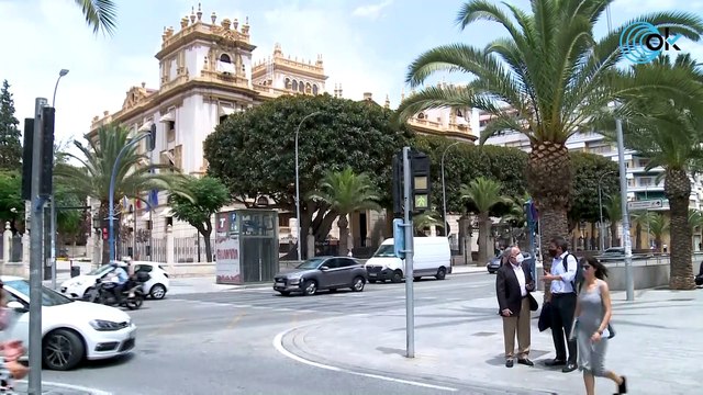 Carlos Mazón, presidente del PP en la Comunidad Valenciana, atiende a los micrófonos de OKDIARIO