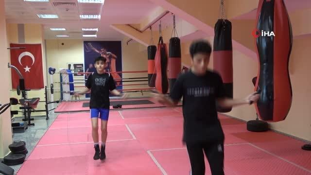 (Özel haber) Boksa başladığı 7'inci ayında Türkiye Şampiyonu oldu