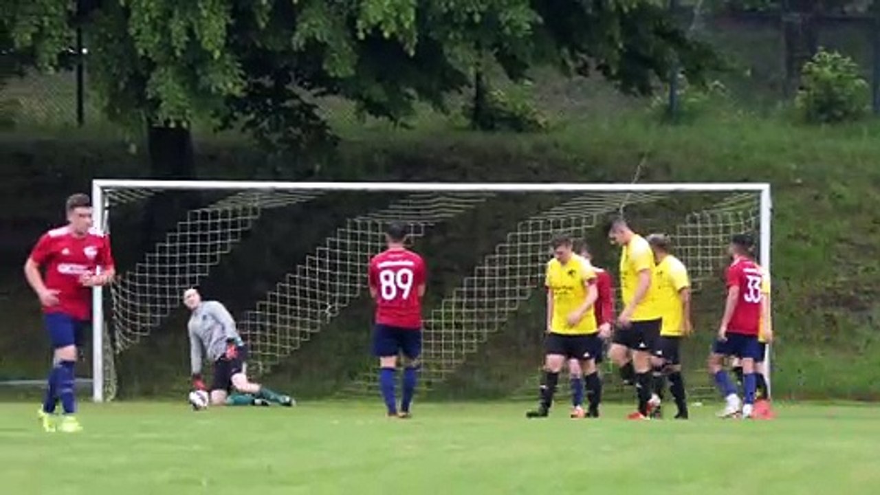 Das 2:1 für den TSV Landolfshausen/Seulingen gegen Groß Schneen