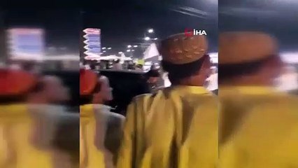 - Pakistan'da Taliban bayraklı gösteri