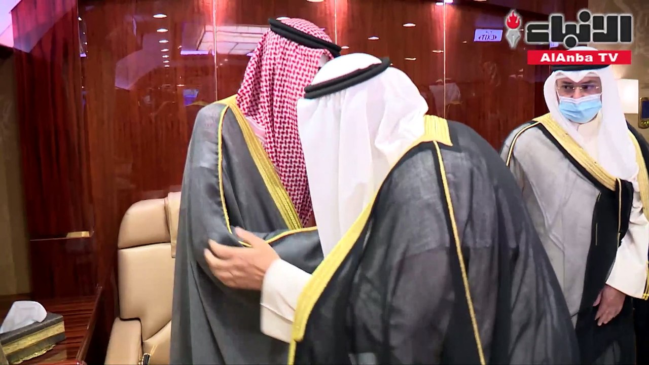 صاحب السمو الأمير الشيخ نواف الأحمد عاد إلى أرض...