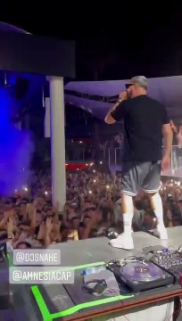 Laeticia Hallyday et Jalil Lespert s'éclatent en boite dans le club Amnesia le 10 juillet 2021. Instagram