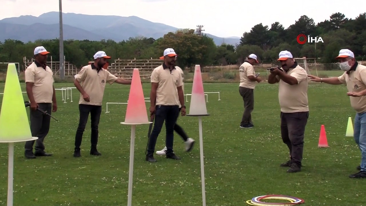 Atlı ve drone'lu ‘kurban yakalama timi’ bayrama hazırlanıyor