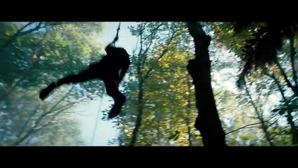 SYLVESTER STALLONE Waterway Escape_ THE EXPENDABLES 2 (2012)