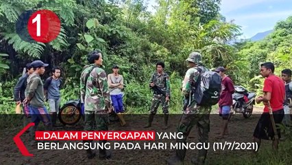 Скачать видео: TOP3NEWS: TNI Tewaskan 2 Teroris Poso, Kedatangan Vaksin Moderna, Pungli Pemakaman Covid-19 Bandung