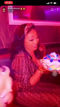 La vie de luxe de Emma Lohoues à Paris part 2