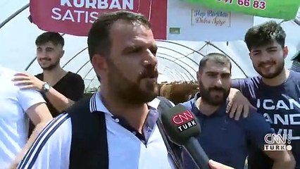 Kurban satış alanları hareketli