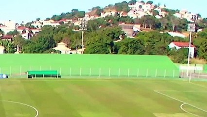 Takım otobüsü, stat ışıklarına çarptı!