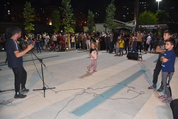 Cudi Dağı havai fişeklerle aydınlandı