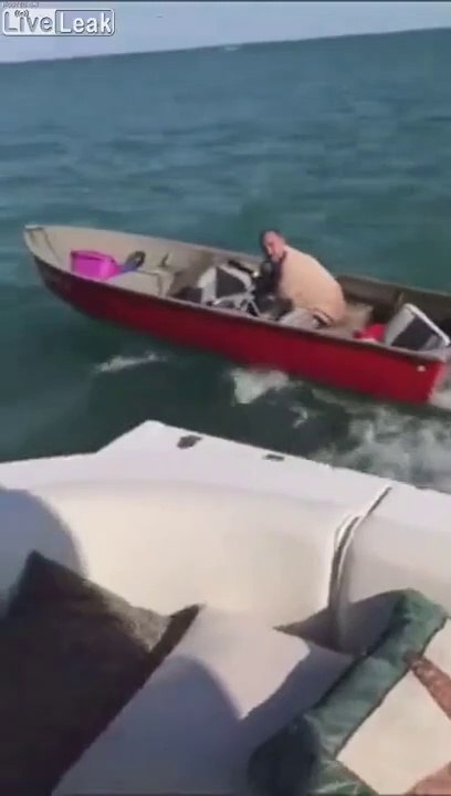 Un bateau percute volontairement un yacht pour se venger