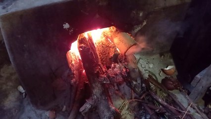 Dapur legendaris tetap eksis di desa - suasana pagi di desa