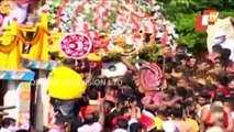 Lord Jagannath Swinging To And Fro On The Way To Nandighosa | Rath Yatra 2021 Live From Puri