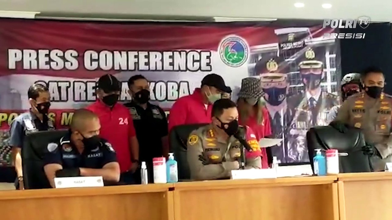 Nia Ramadhani Meminta Maaf.