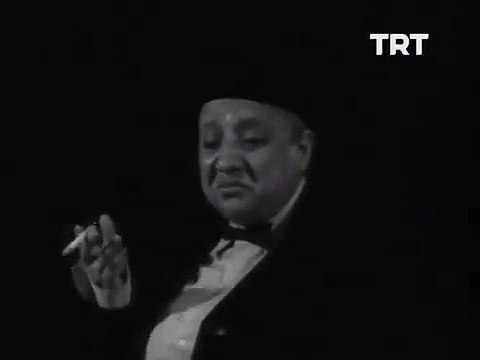 Tek kişilik dev kadro: Adile Naşit