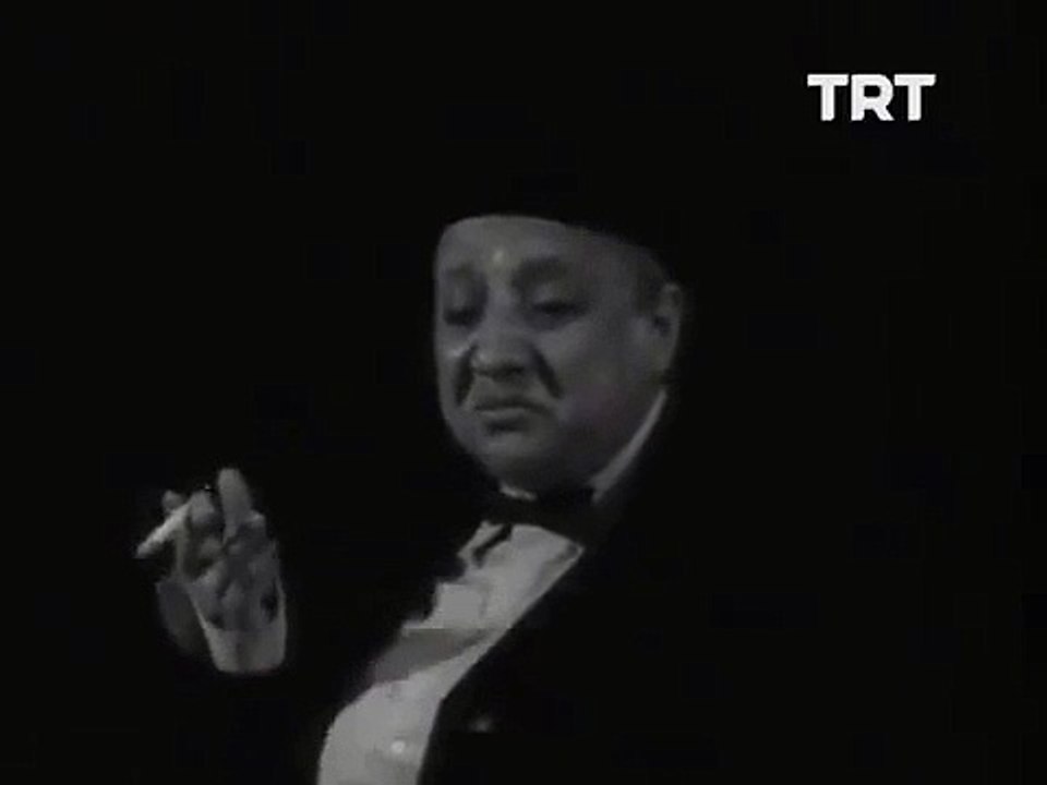 Tek kişilik dev kadro: Adile Naşit