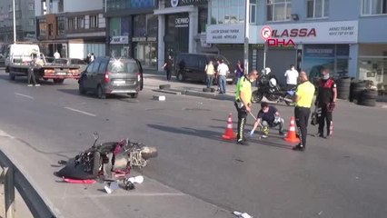 SİLİVRİ'DE OTOMOBİL İLE MOTOSİKLET ÇARPIŞTI