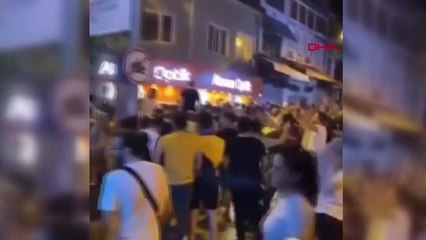 KİLİSE DUVARI ÜSTÜNDE OYUNA TEPKİ