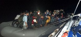Yunanistan tarafından Türkiye sularına itilen 43 göçmen böyle kurtarıldı