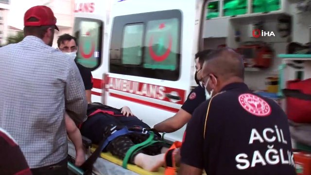 Kaza sonrası şoka giren sürücü 'ben mi kaza yaptım' dedi