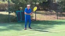 Manolo Santana reaparece con un increíble vídeo jugando al tenis