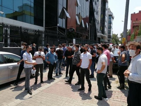 GASP DEHŞETİNİN YAŞANDIĞI SAS HOLDİNG ÖNÜNDE EYLEM