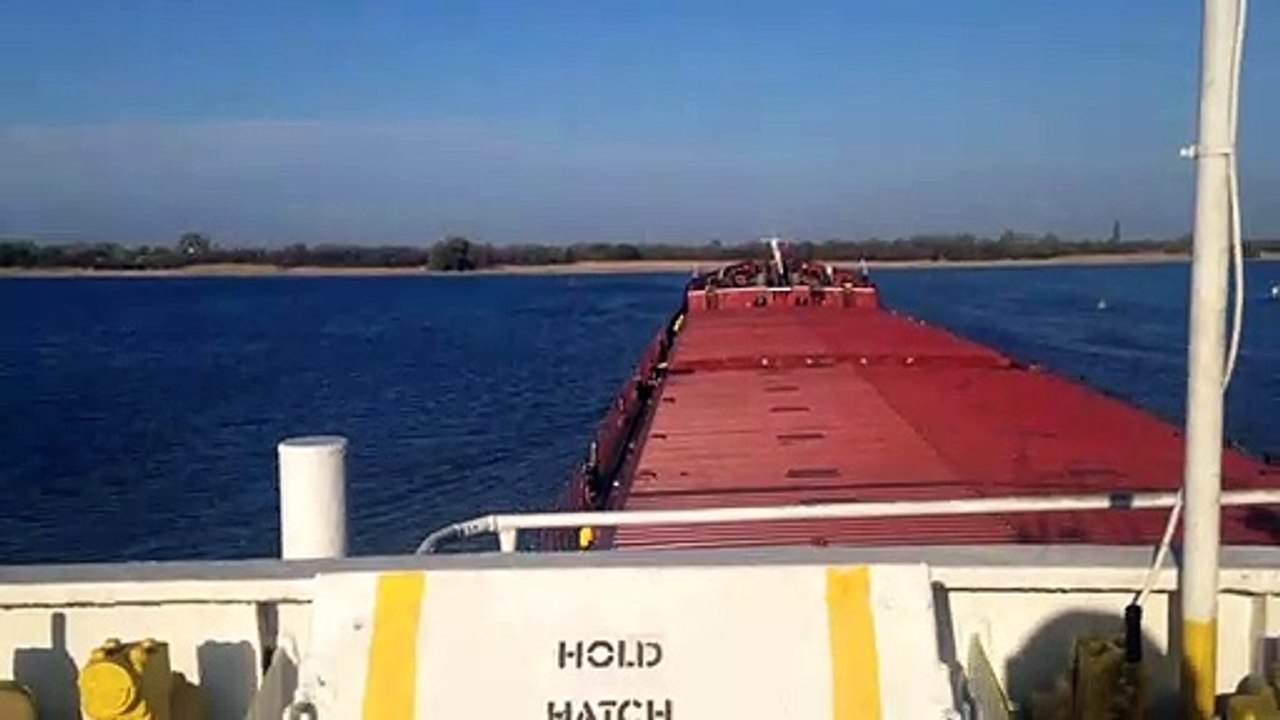 Gemi sanki karada gidiyor