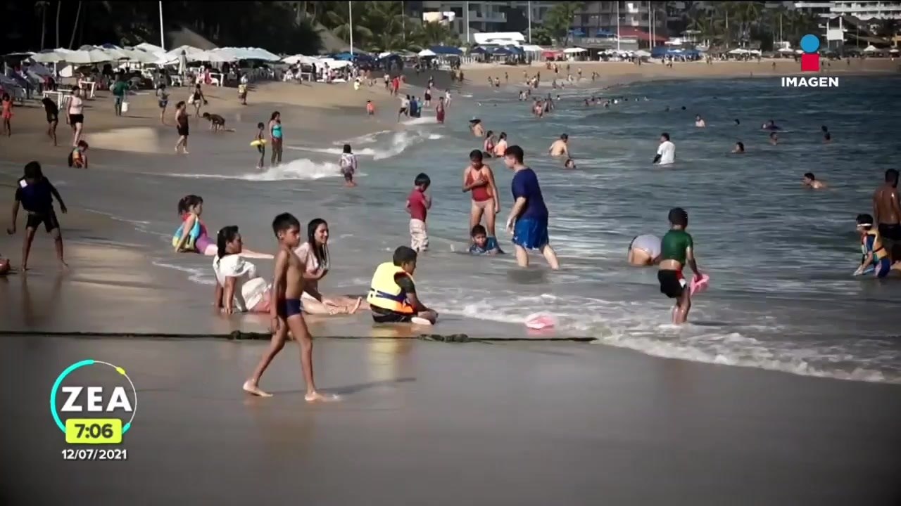 ¡Abarrotadas! Así lucen las playas de Acapulco en plena tercera ola de contagios