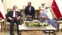 - TBMM Başkanı Şentop, Kuveyt'te Emir Vekili ve Veliaht Prens Şeyh Meş'al Al Cabir Al Sabah ile görüştü