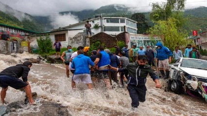 Cloud burst in hilly areas, lightning strike in many states