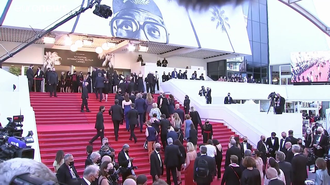 Stehende ovationen in cannes: nanni moretti zeigt "tre piani"