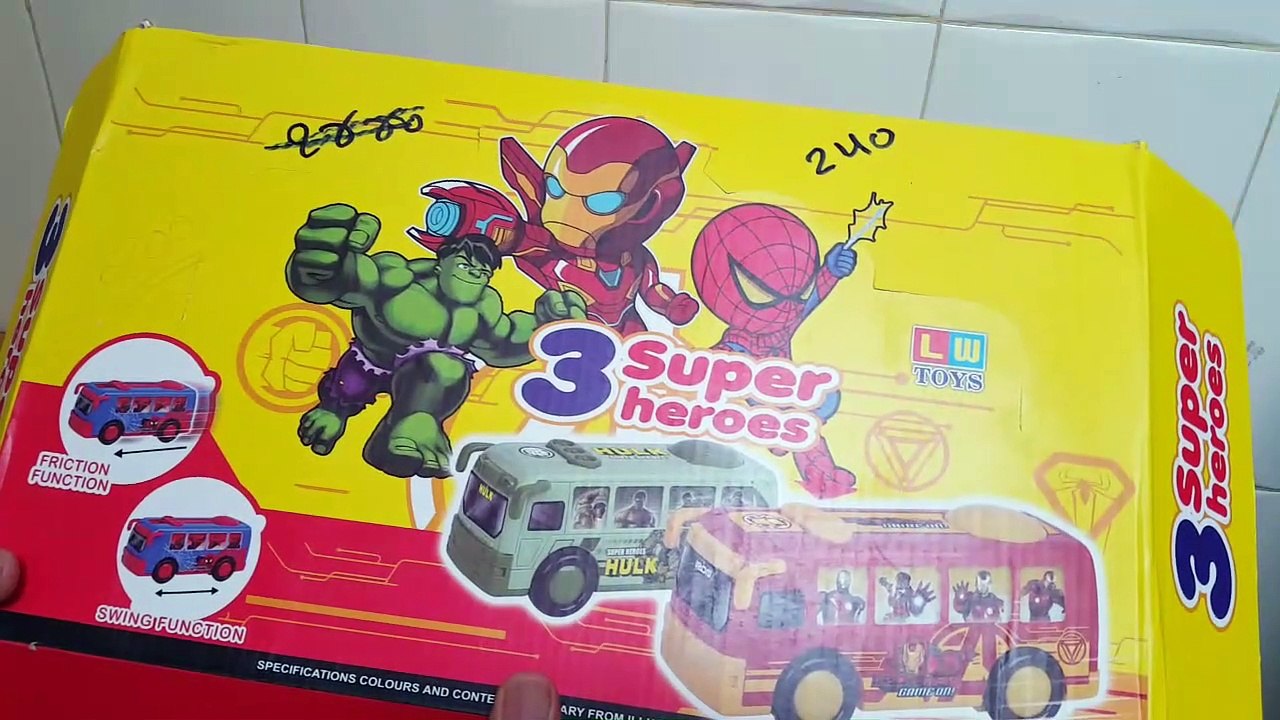 Unboxing and Review of Friction Superhero hulk, spiderman, ironman Moving Window Bus Vehicle