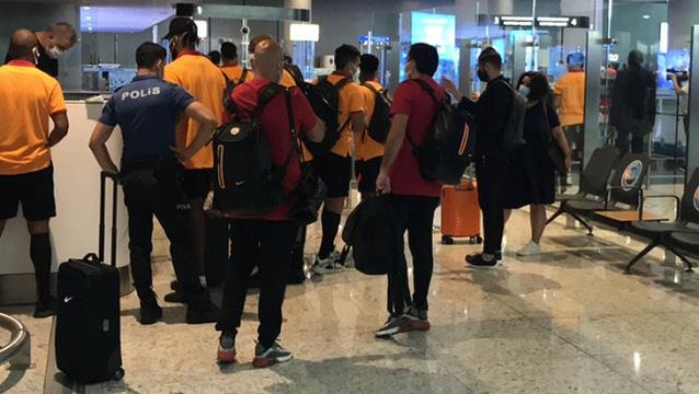 Yunanistan'ın skandal tavrı karşısında ezeli rakipler tek yürek oldu! Taraftarlardan destek yağdı