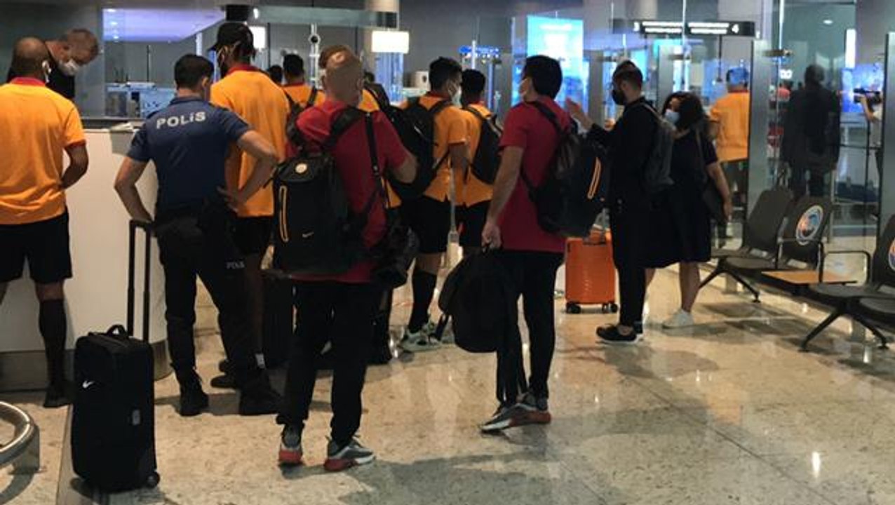 Yunanistan'ın skandal tavrı karşısında ezeli rakipler tek yürek oldu! Taraftarlardan destek yağdı