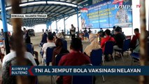 TNI AL Jemput Bola Vaksinasi Nelayan