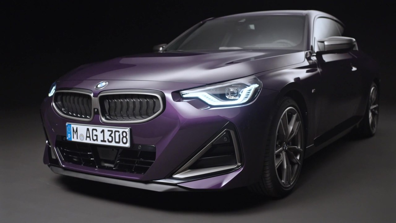 Das neue BMW 2er Coupé - Scheinwerfer und BMW Niere in exklusivem Design