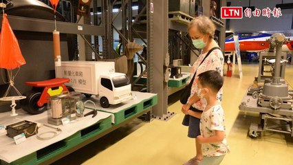 高雄室內展館微解封 科工館首日僅33人預約參觀