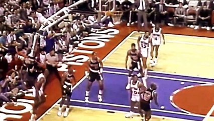 Clyde Drexler Dunks