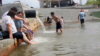 Sıcaktan bunalan Erzincanlılar Ekşisu’ya akın ediyor