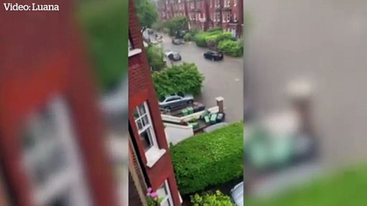Heavy rains spark flash flooding in London - video Dailymotion