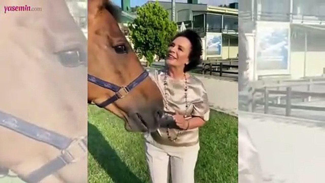 Hülya Koçyiğit'in at sevgisi...