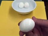 Yumurta soymanın pratik bir yolu daha
