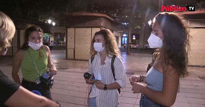 Turistas, estudiantes Erasmus y algunos vecinos despistados con la entrada en vigor del toque de queda