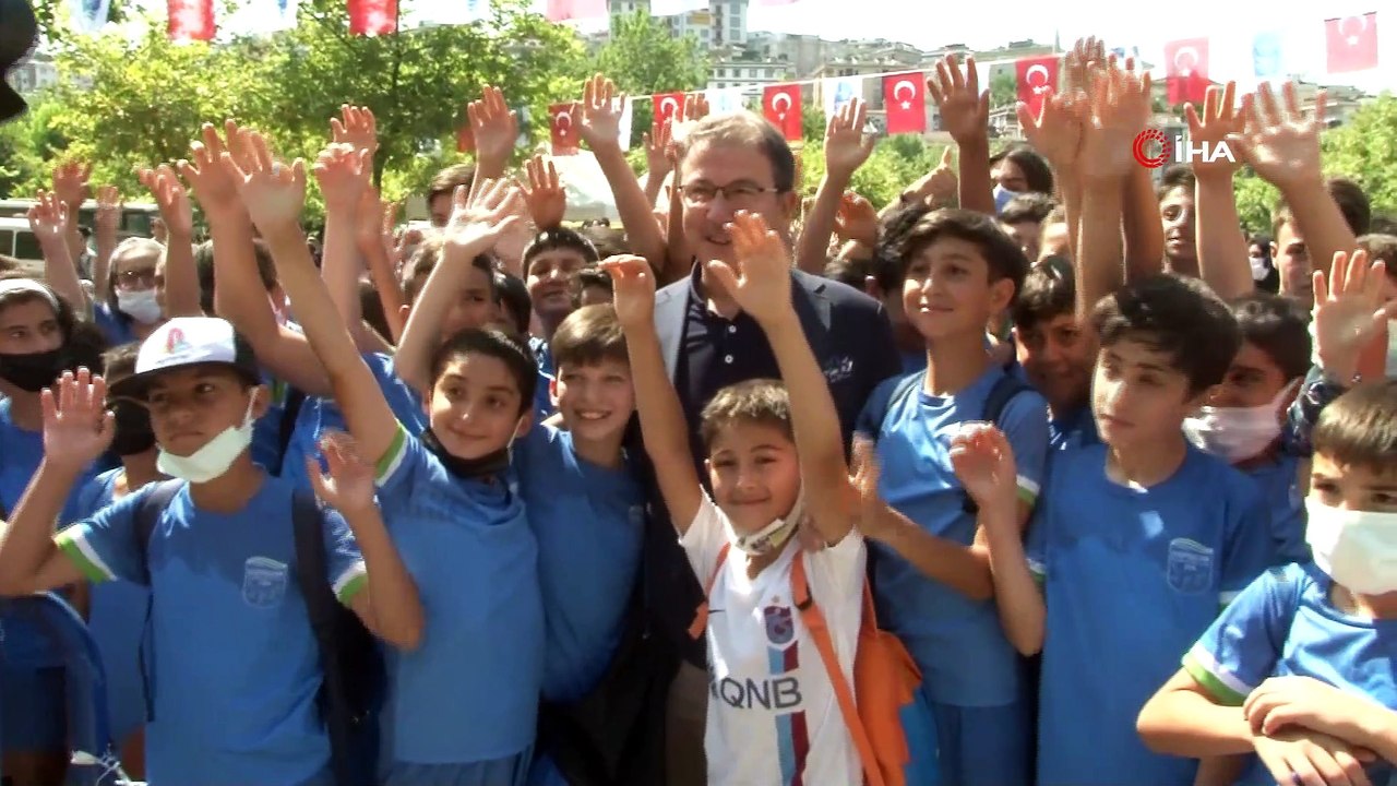 Eyüpsultanlı çocuklar Yaz Spor Okulları Şenliği’nde doyasıya eğlendi