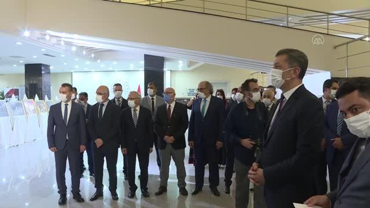 Son dakika haber | Bakan Selçuk, 15 Temmuz Demokrasi ve Milli Birlik Günü Resim Sergisi açılışını yaptı
