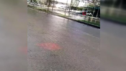 Sancaktepe'de havalandırma borusundan fışkıran su, yolu göle çevirdi