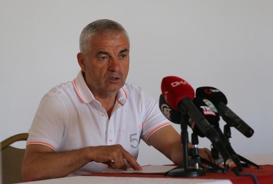 Rıza Çalımbay, yeni sezonun geçen yıla göre çok daha zor olacağını söyledi