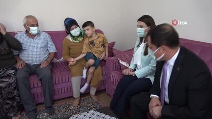 Vali Masatlı'dan şehidin oğluna akülü araba